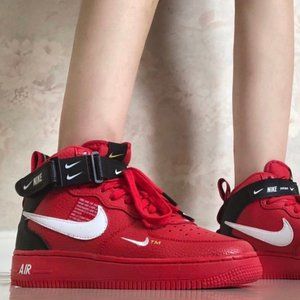 Nike AIR FORCE 1 MID LV8 (GS) UNIVERSITY RED